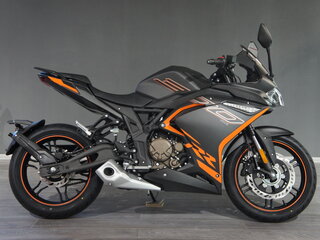 2026 Voge 300RR, серый, 368000 рублей, вид 2