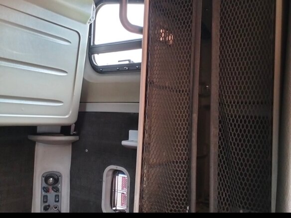 2006 Freightliner Century Class, красный, 990000 рублей - вид 5