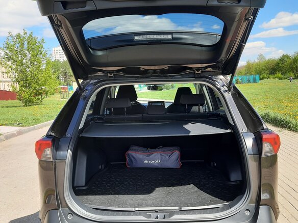 2021 Toyota RAV4 V (XA50), коричневый, 3400000 рублей - вид 19
