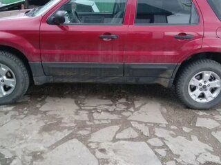 2005 Ford Escape I Рестайлинг, красный, 650000 рублей, вид 3