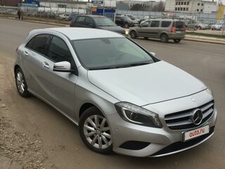 2013 Mercedes-Benz A-Класс 200 III (W176), серебристый, 1390000 рублей, вид 2