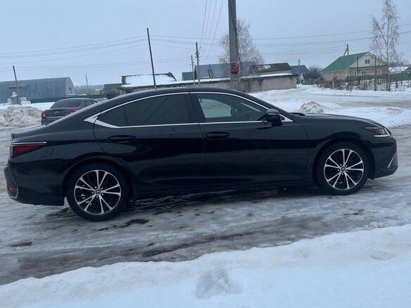 2019 Lexus ES 250 VII, чёрный, 4250000 рублей - вид 6