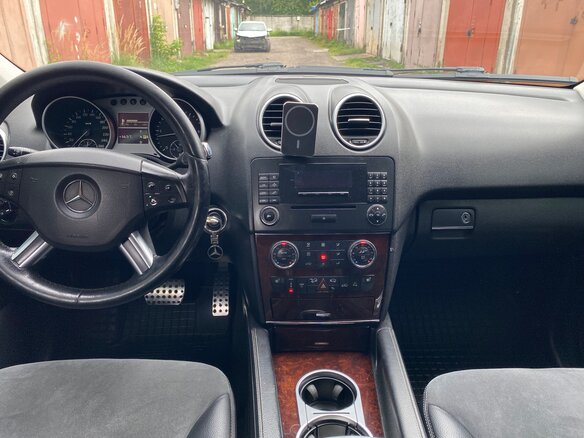 2008 Mercedes-Benz M-Класс 320 II (W164), чёрный, 1500000 рублей - вид 5