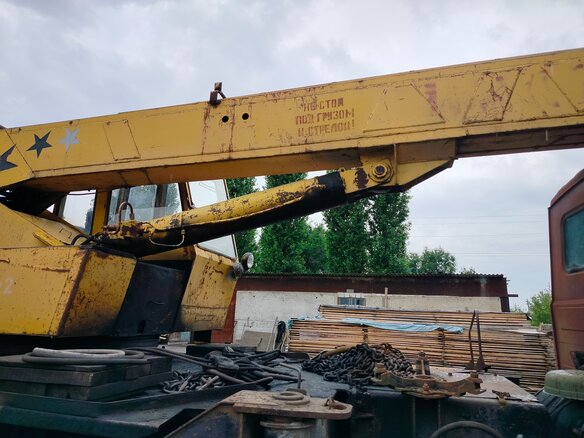 1994 Ивановец КС-3577, коричневый, 500000 рублей - вид 3