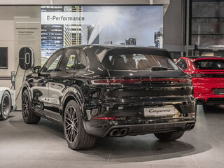 2026 Porsche Cayenne III Рестайлинг, чёрный, 20499000 рублей, вид 4