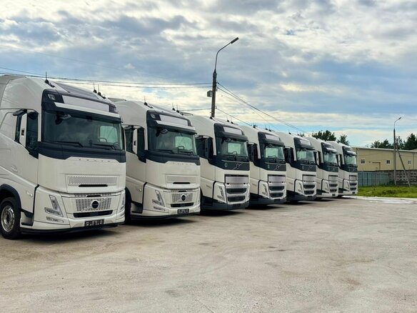 2026 Volvo FH, чёрный, 19500000 рублей - вид 1