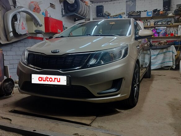2014 Kia Rio III, бежевый, 1000000 рублей