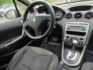 2008 Peugeot 308 I, красный, 400000 рублей, вид 3