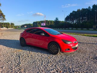 2012 Opel Astra GTC J Рестайлинг, красный, 600000 рублей, вид 2