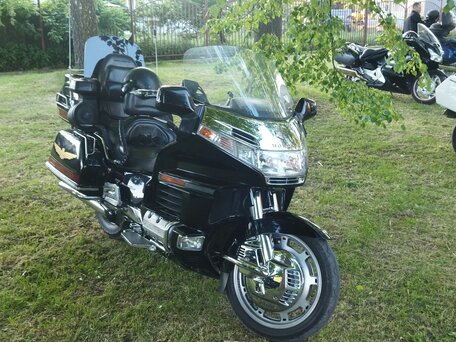 1999 Honda GL 1500 Gold Wing, чёрный, 800000 рублей, вид 1