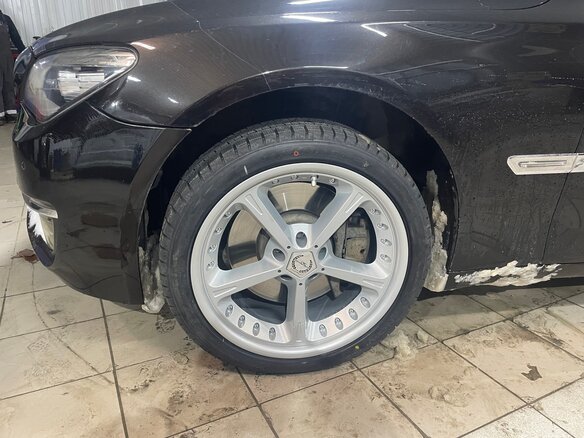 2011 BMW 7 серии Long 750Li xDrive V (F01/F02/F04), чёрный, 2000000 рублей - вид 21