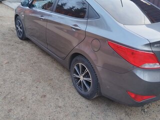 2016 Hyundai Solaris I Рестайлинг, серый, 1500000 рублей, вид 3