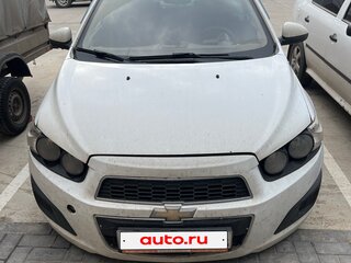 2014 Chevrolet Aveo II, белый, 390000 рублей, вид 2