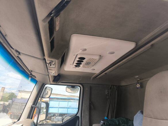 2007 Renault Premium, белый, 2800000 рублей - вид 1
