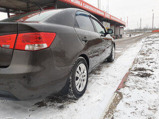 2010 Kia Cerato 5-speed II, золотистый, 750000 рублей, вид 3