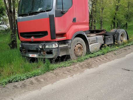 1998 Renault Premium, красный, 499000 рублей, вид 1