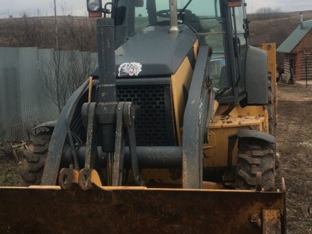 2011 John Deere 325J, 5500000 рублей, вид 1