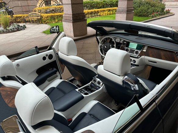 2016 Rolls-Royce Dawn, синий, 34900000 рублей - вид 9