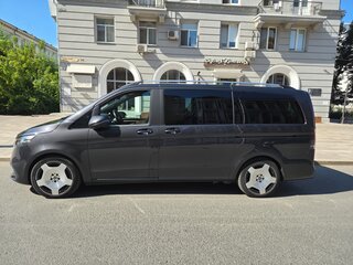 2024 Mercedes-Benz V-Класс Long 250 d длинный III (W447) Рестайлинг 2, серый, 10000000 рублей, вид 4