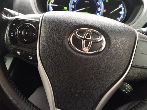 2015 Toyota Voxy III (R80), белый, 1950000 рублей - вид 8