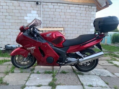 1999 Honda CBR 1100 XX, красный, 382072 рублей, вид 1