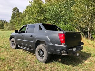 2001 Chevrolet Avalanche I, чёрный, 1000000 рублей, вид 4