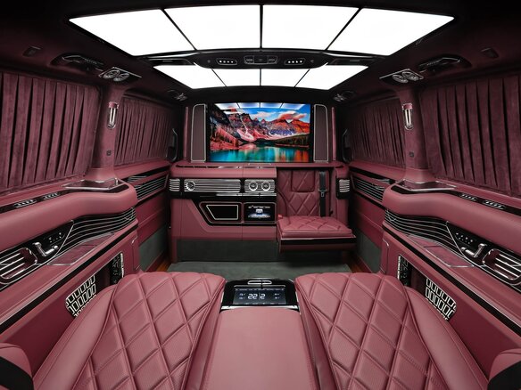 2024 Mercedes-Benz V-Класс Extra Long 300 d экстра длинный III (W447) Рестайлинг 2, чёрный, 39500000 рублей - вид 4