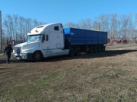 2003 Freightliner Century Class, белый, 1500000 рублей, вид 5