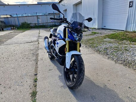 2021 BMW G 310 R, белый, 485000 рублей, вид 3