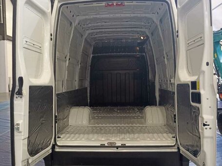 2024 Iveco Daily, белый, 5200000 рублей, вид 4