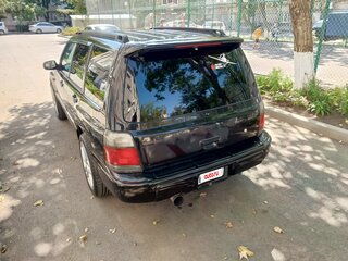 1998 Subaru Forester I, чёрный, 800000 рублей, вид 3