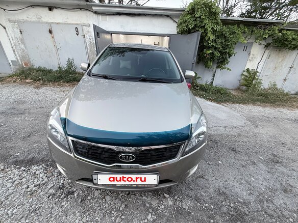 2012 Kia Ceed I Рестайлинг, серебристый, 950000 рублей