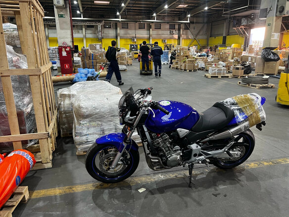 2003 Honda CB 900F Hornet, синий, 550000 рублей - вид 1