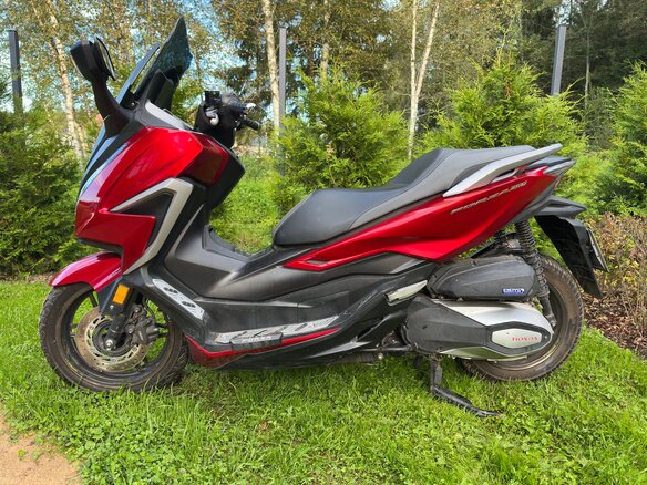 2021 Honda Forza, красный, 549000 рублей - вид 6