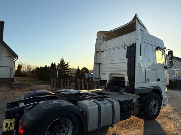 2018 DAF XF 105, белый, 6100000 рублей - вид 3