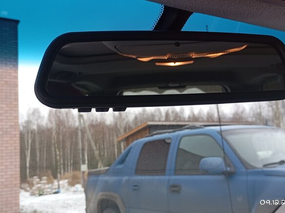 2002 Isuzu Axiom, серый, 720000 рублей - вид 11