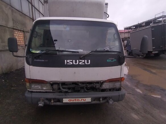 2001 Isuzu Elf (N-series), белый, 630000 рублей