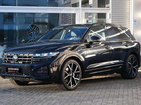 2025 Volkswagen Touareg III Рестайлинг, чёрный, 9900000 рублей, вид 1