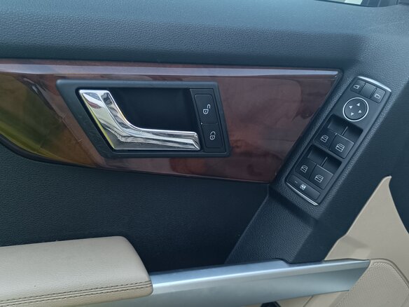 2010 Mercedes-Benz GLK-Класс 300 I (X204), белый, 1250000 рублей - вид 13