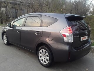 2015 Toyota Prius Alpha I (ZVW40/41) Рестайлинг, серый, 1500000 рублей, вид 2