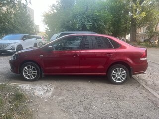 2011 Volkswagen Polo V, красный, 650000 рублей, вид 2
