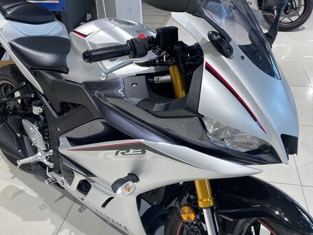 2019 Yamaha YZF-R3, серый, 750000 рублей, вид 4