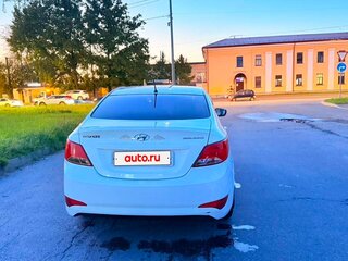 2015 Hyundai Solaris I Рестайлинг, белый, 699000 рублей, вид 3