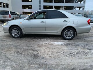 2004 Toyota Camry V (XV30), серебристый, 600000 рублей, вид 3