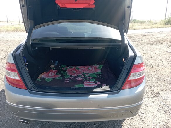 2007 Mercedes-Benz C-Класс 200 III (W204), серебристый, 2800000 рублей - вид 7
