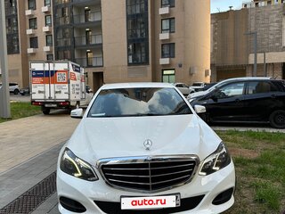 2014 Mercedes-Benz E-Класс 200 IV (W212, S212, C207) Рестайлинг, белый, 1650000 рублей, вид 3