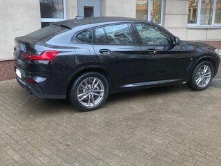 2020 BMW X4 20i II (G02), чёрный, 5000000 рублей, вид 3