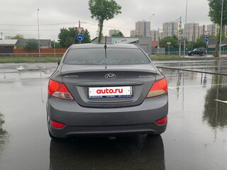 2013 Hyundai Solaris I, серый, 750000 рублей, вид 4