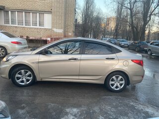2012 Hyundai Solaris I, бежевый, 670000 рублей, вид 4
