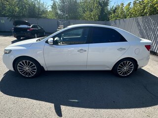 2012 Kia Cerato 6-speed II, белый, 950000 рублей, вид 4